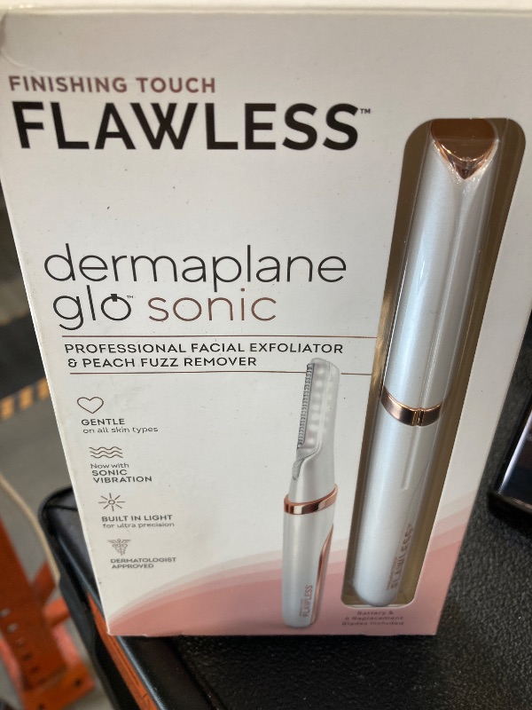 Photo 1 of Finishing Touch Flawless Dermaplane Glo Sonic Lighted Facial Exfoliator, Electric Vibrating Dermaplane Razor for Dermaplaning, Facial Hair Removal, 6 Replacement Heads