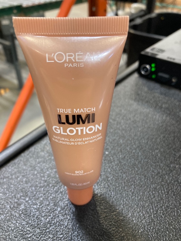 Photo 1 of L'Oreal Paris Makeup True Match Lumi Glotion, Natural Glow Enhancer, Illuminator Highlighter, Bronzing Drops For a Sun-Kissed Glow, 902 Light