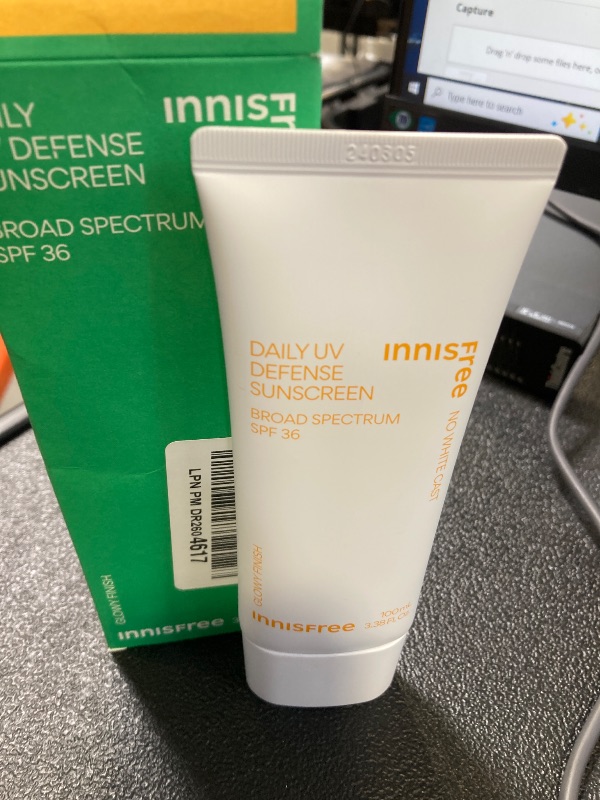 Photo 1 of innisfree Daily UV Defense Sunscreen Broad Spectrum SPF 36 JUMBO, Invisible Korean Sunscreen for Face with No White Cast (Packaging May Vary)