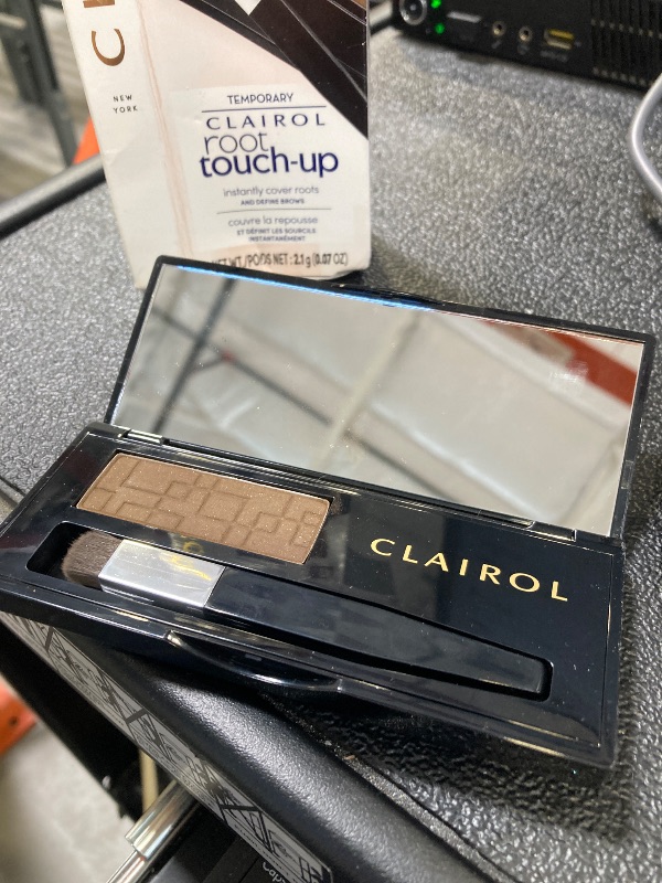 Photo 1 of Clairol Root Touch-Up Temporary Concealing Powder, Light Brown Hair Color, Pack of 1