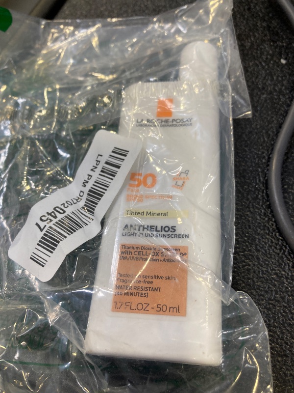 Photo 1 of La Roche-Posay Anthelios Tinted Sunscreen SPF 40+, Broad Spectrum SPF + Antioxidants, Titanium Dioxide & Zinc Oxide Sunscreen, 4 Flexible Shades With No White Cast, Oil Free & Oxybenzone Free