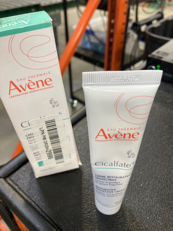 Photo 1 of Avène Cicalfate+ Restorative Protective Cream, postbiotic skincare for sensitive skin, helps restore skin barrier, face and body, safe for infants, children and adults, 1.3 Fl Oz