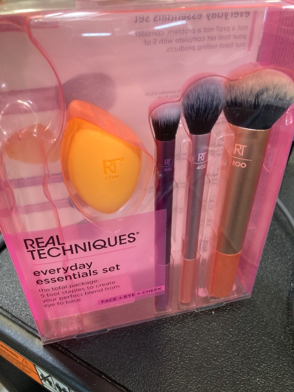 Photo 1 of Real Techniques 5 Piece Everyday Essentials Makeup Brush Set, Includes 4 Brushes & Makeup Sponge, For Foundation, Blush, Bronzer, Contour, Eyeshadow, & Powder, Travel Gift Set, Cruelty-Free & Vegan