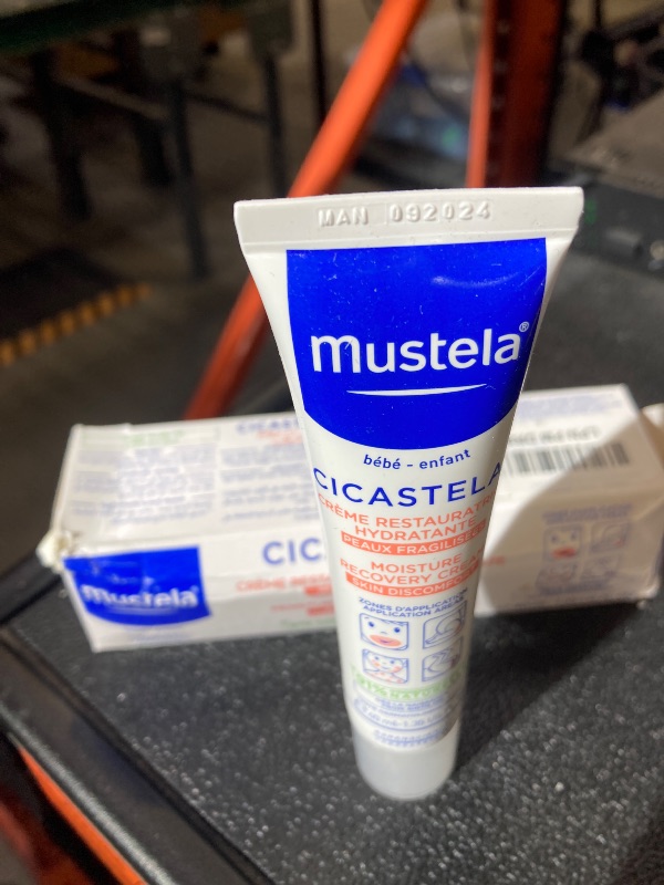 Photo 1 of Mustela Cicastela Moisture Recovery Cream - Multipurpose Baby Ointment for Skin Discomfort - with Natural Avocado & Hyaluronic Acid - Fragrance-Free - 1.35 fl. Oz