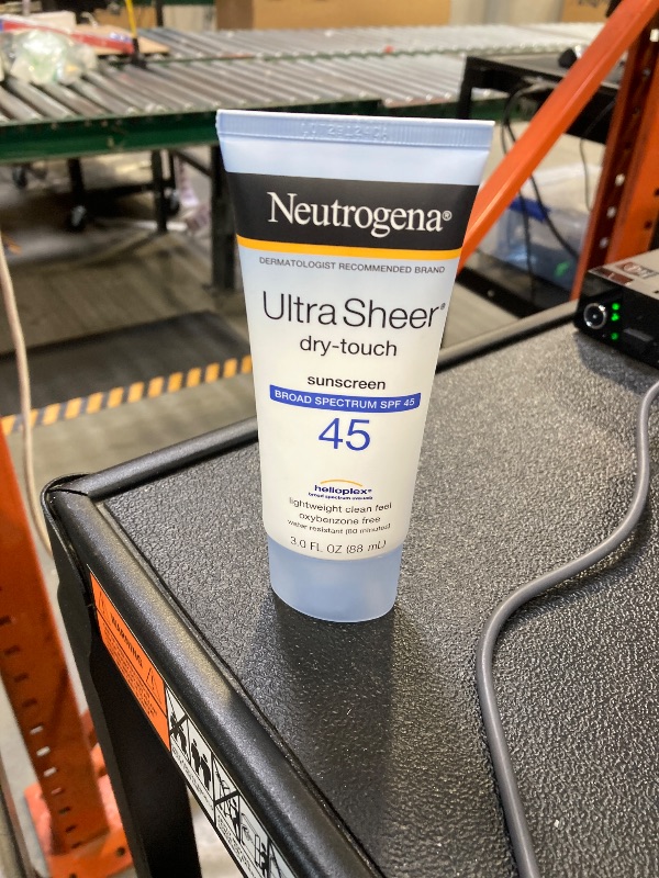 Photo 1 of Neutrogena Ultra Sheer Dry-Touch Sunscreen For Face & Body, SPF 45 Broad Spectrum UVA/UVB Protection, Lightweight Water Resistant & Non-Greasy, Travel Size Sunscreen, 3 fl. oz 2 pack