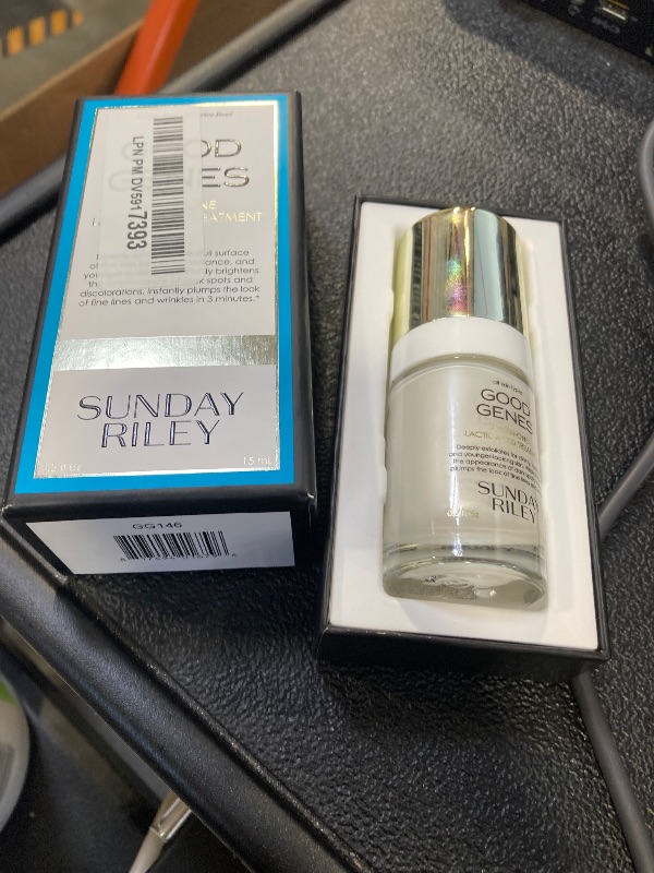 Photo 1 of Sunday Riley Sunday GGL-15-US-FG Riley Good Genes All-In-One Lactic Acid Treatment Face Serum 0.5oz