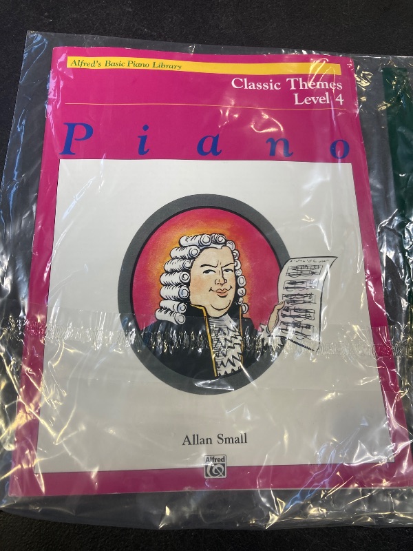 Photo 1 of Alfred's Basic Piano Library Classic Themes, Bk 4 (Alfred's Basic Piano Library, Bk 4)