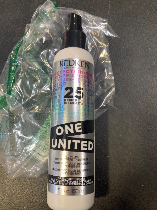 Photo 1 of Redken One United All-In-One Leave In Conditioner | Multi-Benefit Treatment | Heat Protectant Spray for Hair | All Hair Types | Paraben Free