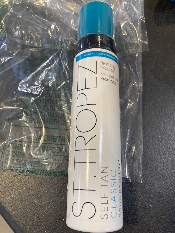 Photo 1 of St.Tropez Self Tan Classic Bronzer Mousse Foam, Original Fake Tan, Streak-Free Finish, Develops in 4-8 hours, Vegan, Natural & Cruelty Free, 8 fl oz