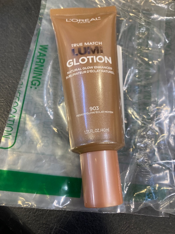 Photo 1 of L'Oreal Paris Makeup True Match Lumi Glotion, Natural Glow Enhancer, Illuminator Highlighter, Bronzing Drops For a Sun-Kissed Glow, 903 Medium