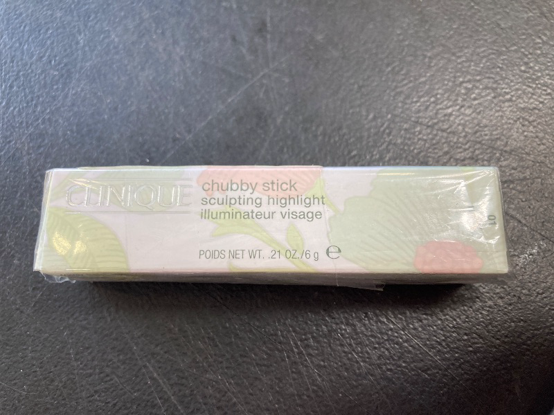 Photo 1 of Clinique Chubby Stick Sculpting Highlighter For All Skin Types | Cream Highlighting Stick