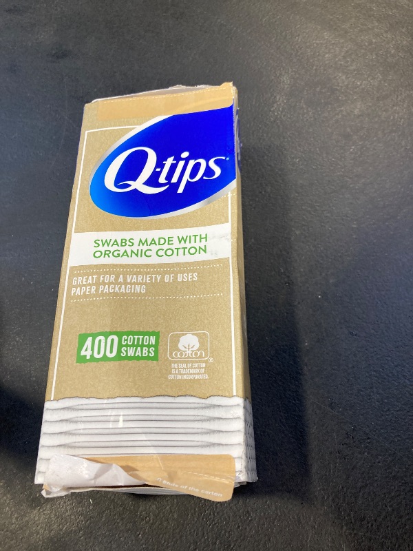 Photo 1 of Q-tips Cotton Swabs Organic Swab Ultimate Home and Beauty Tool Made from Organic Cotton, Paper 400 Count