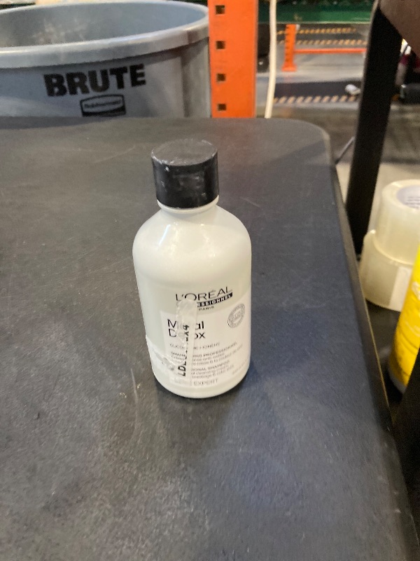 Photo 1 of L'Oréal Professionnel Paris Metal Detox Shampoo - Hard Water Chelating Shampoo For Damaged Hair, Removes Metal Build Up and Protects Color & Shine, Paraben & Sulfate-Free