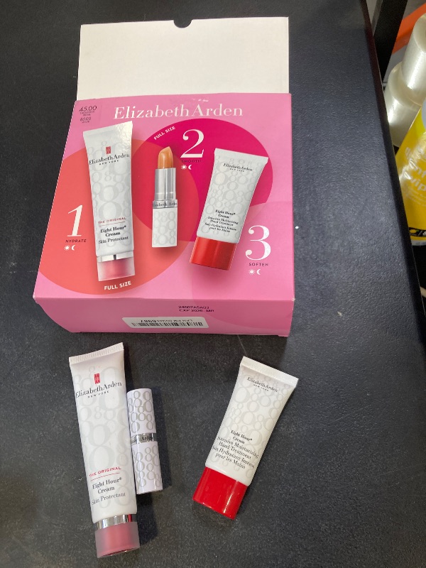 Photo 1 of Elizabeth Arden Eight Hour 3-Piece Skin Care Gift Set for Women, Includes Eight Hour Cream Skin Protectant, Lip Protectant, & Hand Cream Treatment