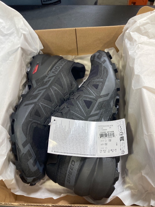 Photo 1 of Salomon Men's Speedcross Hiking Shoe size 9