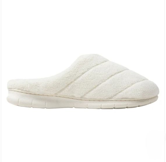 Photo 1 of Dearfoams “Cozy Clog” Slippers Women’s Memory Foam Slip-on- white size medium