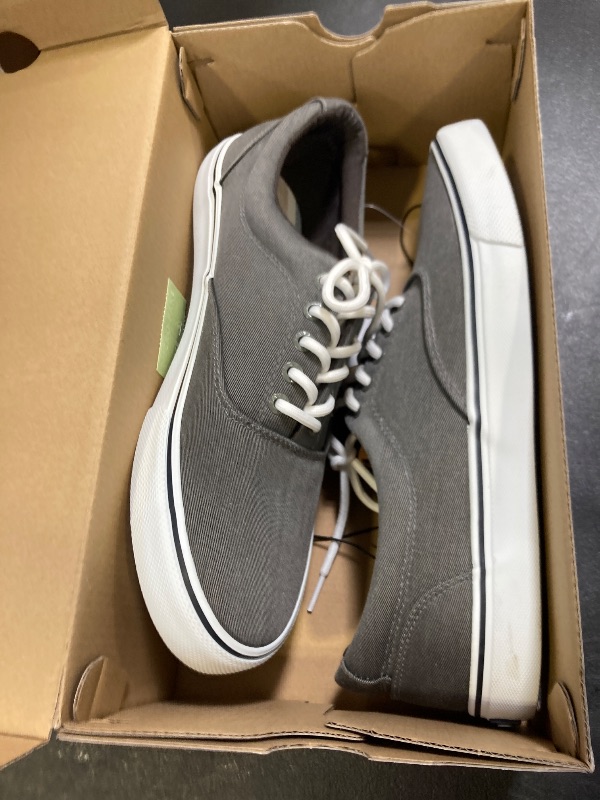 Photo 1 of Izod Men's Canvas RANGLEY Lace up Shoes size men 10
