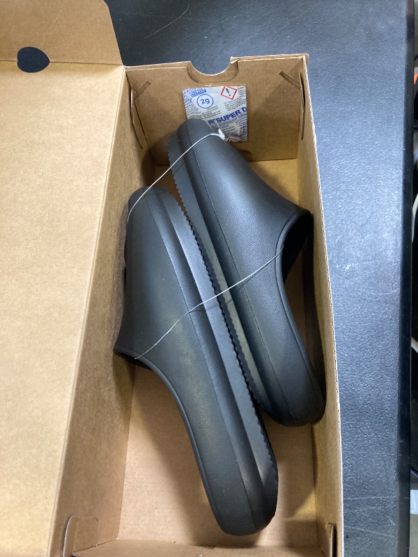 Photo 1 of 32 Degrees Women's Cloud Slide | Slip-On | Waterproof | Pillow-Like Comfort | Lightweight size small 