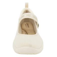 Photo 1 of Woman's Clogs cream us 7 
