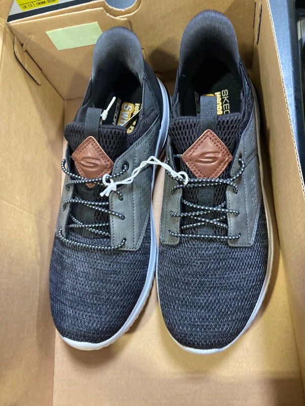 Photo 1 of New! Skechers Men's  Delson Swift Fit size 8