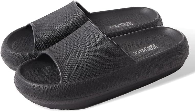 Photo 1 of 32 Degrees Women's Cloud Slide | Slip-On | Waterproof | Pillow-Like Comfort | Lightweight size large