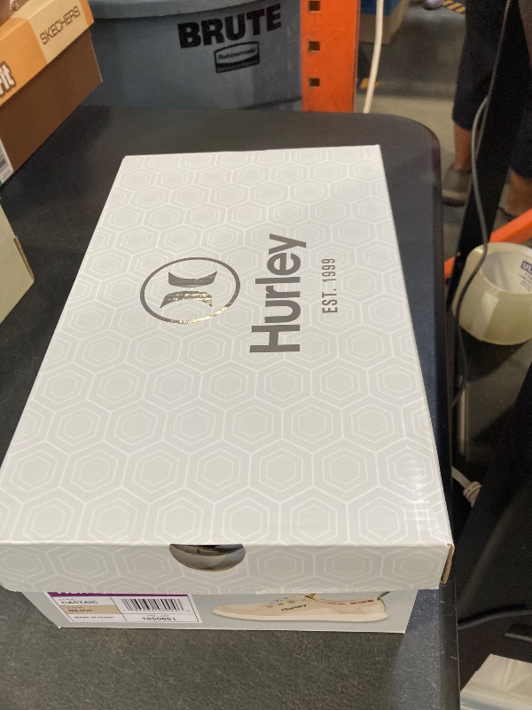 Photo 1 of Hurley Ladies' Bungee Shoe  womens size 8 