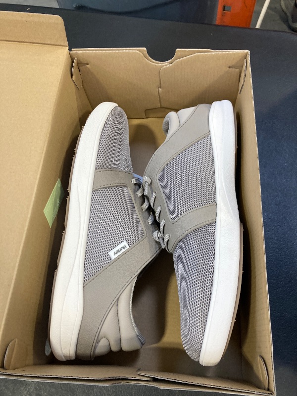 Photo 1 of Hurley “Shoreline” Men’s Breathable Slip-on Casual Walking Shoe (Gray/Taupe) size 10