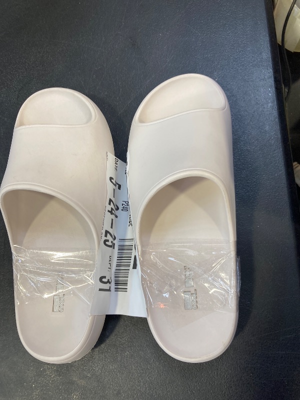 Photo 1 of 32 Degrees Unisex Cushion Slide Sandal size large 