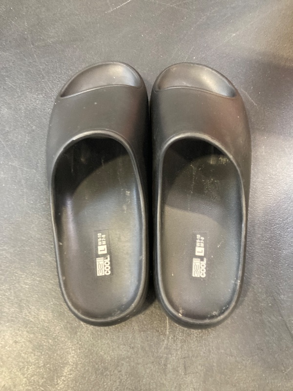 Photo 1 of 32 DEGREES Women's Cloud Slide | Slip-On | Waterproof size large 