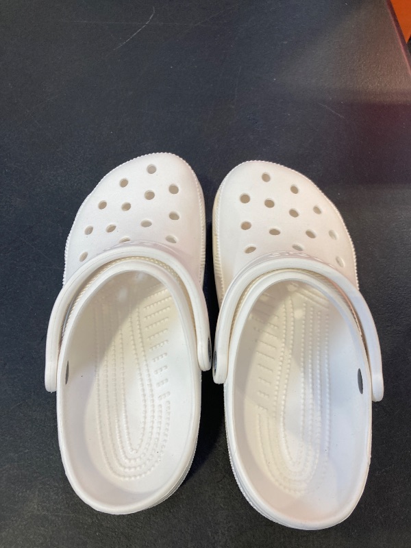 Photo 1 of Crocs Unisex Adult Classic Clog size M5/W7