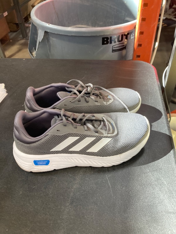 Photo 1 of Kirkland Signature Men's Sneaker size 11