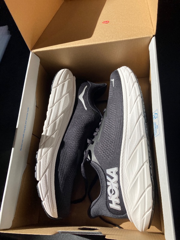 Photo 1 of HOKA Women's Arahi 7 Stability Shoe size 10B