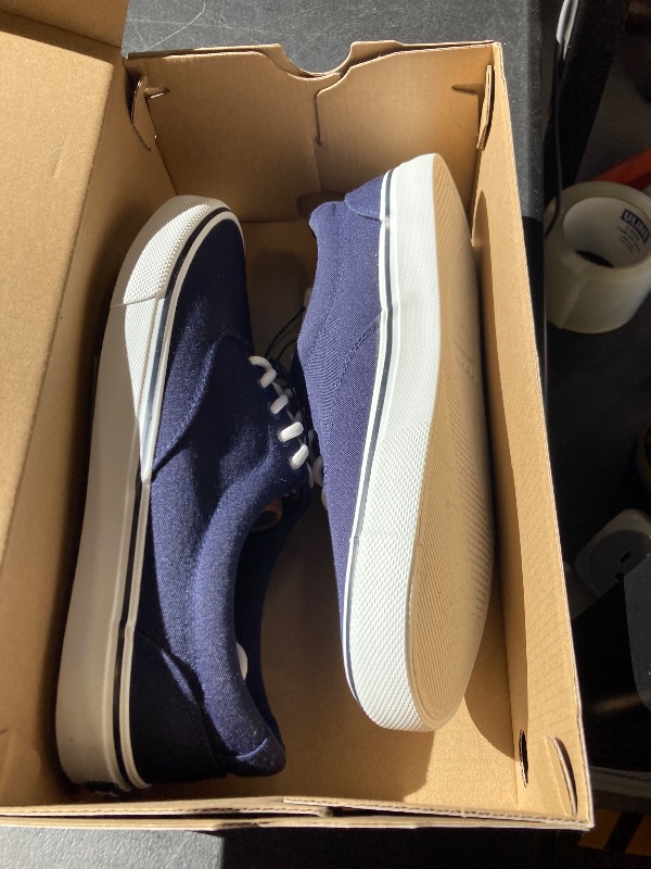 Photo 1 of Izod Men's Canvas RANGLEY Lace up Shoes in NAVY size 8.5