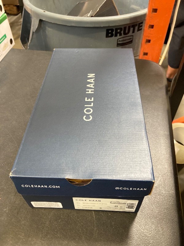 Photo 1 of Cole Haan Men's Modern Essentials Plain Toe Oxford SIZE 8