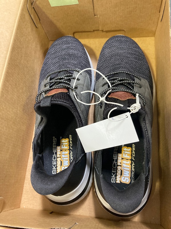 Photo 1 of Skechers Men's Delson Swift Fit Hands Free Shoe SIZE 9.5