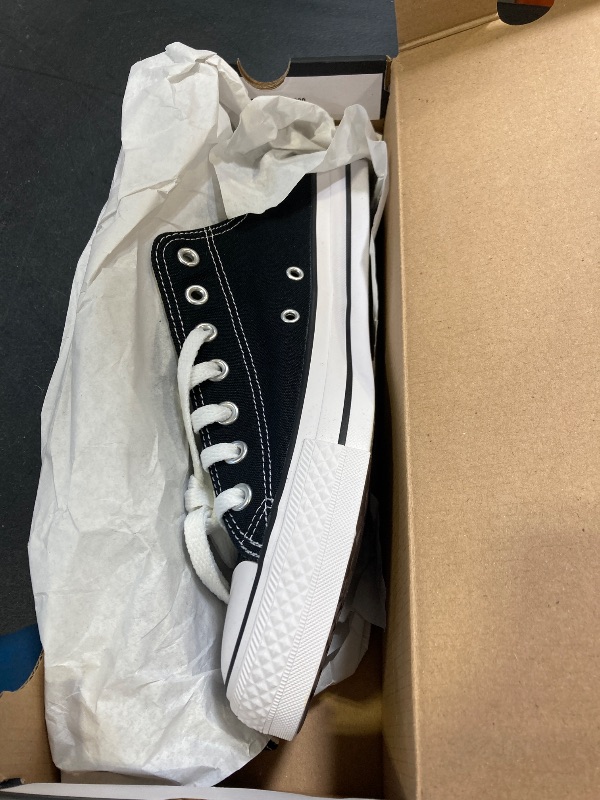Photo 1 of Converse Chuck Taylor All Star Low Top Sneakers SIZE m12/w14
