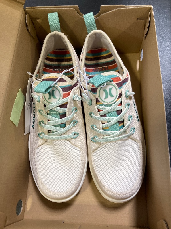Photo 1 of Hurley Ladies' Bungee Shoe SIZE 8
