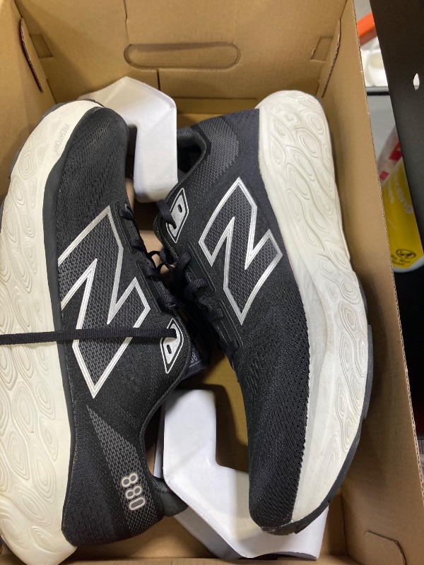 Photo 1 of Women’s New Balance 880v14 Size 11.5
