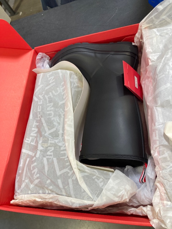 Photo 1 of HUNTER Women's Original Tall Rain Boots SIZE 7