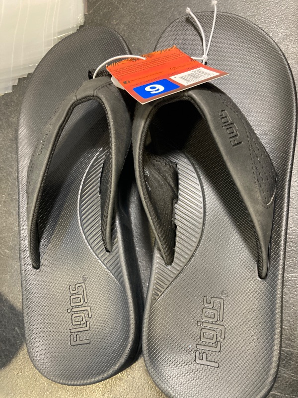 Photo 1 of Flojos Flip Flop Sandals size 9