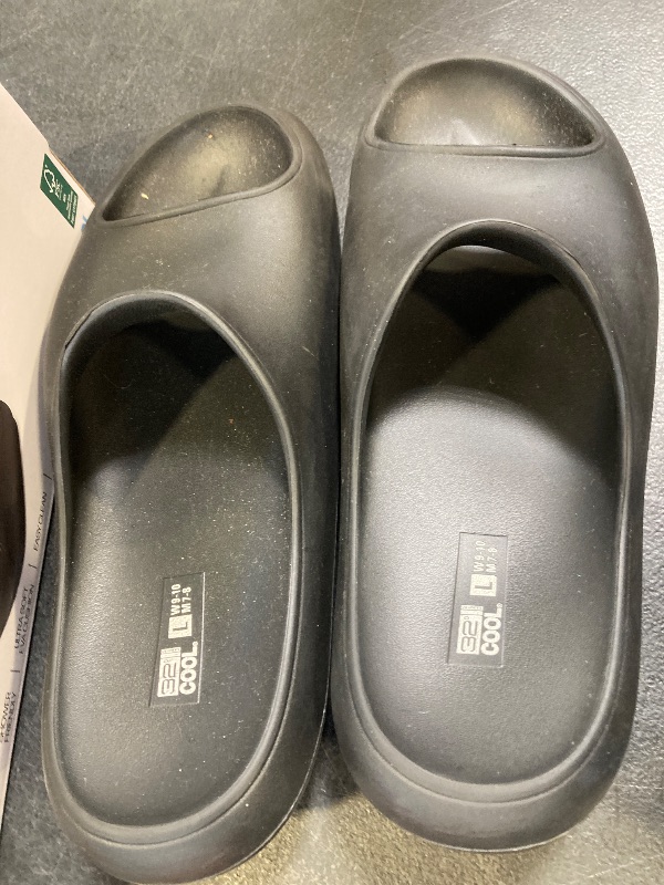 Photo 1 of 32 Degrees Women's Cloud Slide | Slip-On | Waterproof | Pillow-Like Comfort | Lightweight size Youth large 