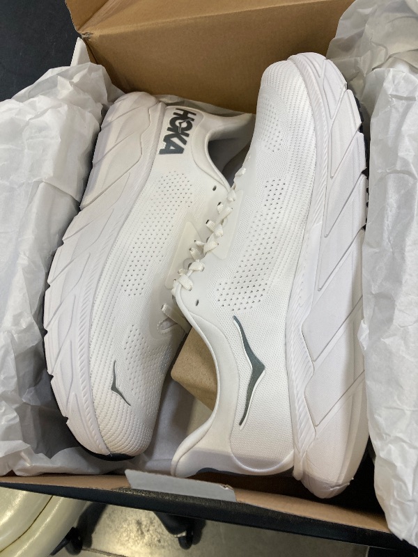 Photo 1 of HOKA Arahi 7 Shoes Men size 11D