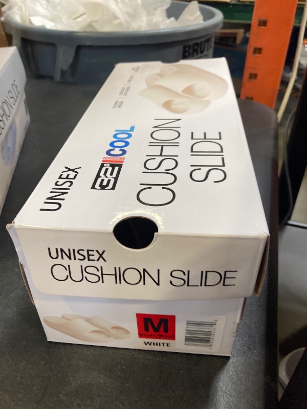 Photo 1 of 32 Degrees Unisex Cushion Slide Sandal size m 