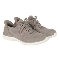 Photo 1 of WOMENS RUNNING SHOES SIZE US 8 