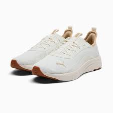 Photo 1 of PUMA Ladies' Sophia EVO Sneaker size us 8 