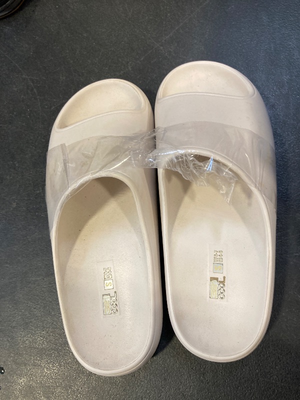 Photo 1 of 32 DEGREES Women's Cloud Slide | Slip-On | Waterproof | Pillow-Like Comfort | Lightweight, Tan, SMALL 