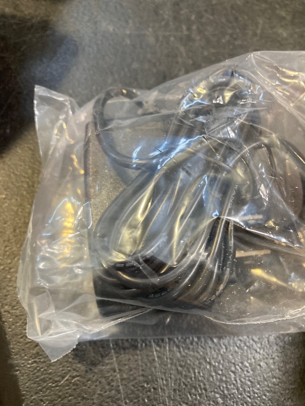 Photo 1 of D'Addario Accessories Guitar Pedal Power Supply - DC 9V Power Cord - 9V Power Supply for Guitar Pedals - Pedalboard Power Supply - PW-CT-9V