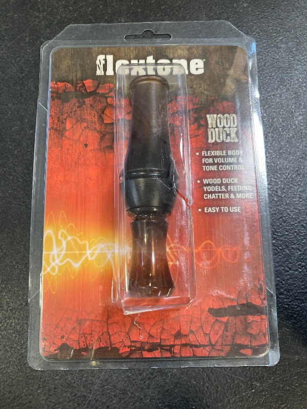 Photo 1 of Flextone Hunting Waterfowl Realistic Sounds Adjustable Volume Flexible Body Wood Duck Game Call