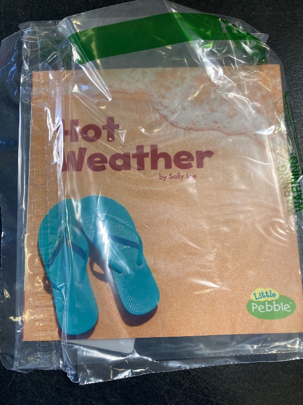 Photo 1 of Hot Weather: A 4D Book (All Kinds of Weather)