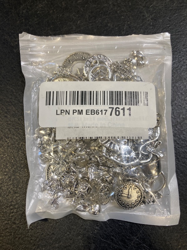 Photo 1 of 40 PCS Alice in Wonderland Fairy Charms Collection - Antique Alice Rabbit Steampunk Skeleton Keys Pendants Jewelry Findings (Silver HK6)